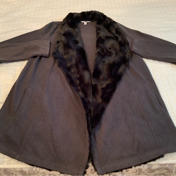 Jack By BB Dakota Sweater Jacket Grey Faux Fur Size S - Picture 4 of 8